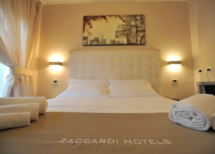 Zaccardi Roof Garden 3*