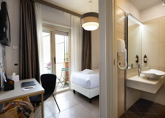 Zaccardi Roof Garden 3* Roma